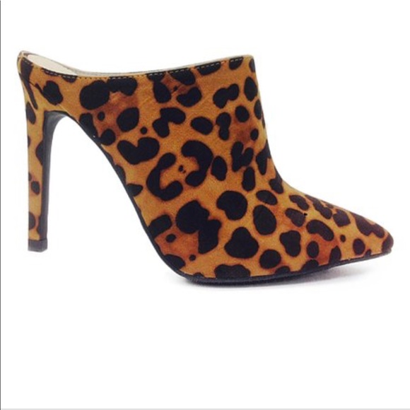 Shoes - Picture 2 of 4